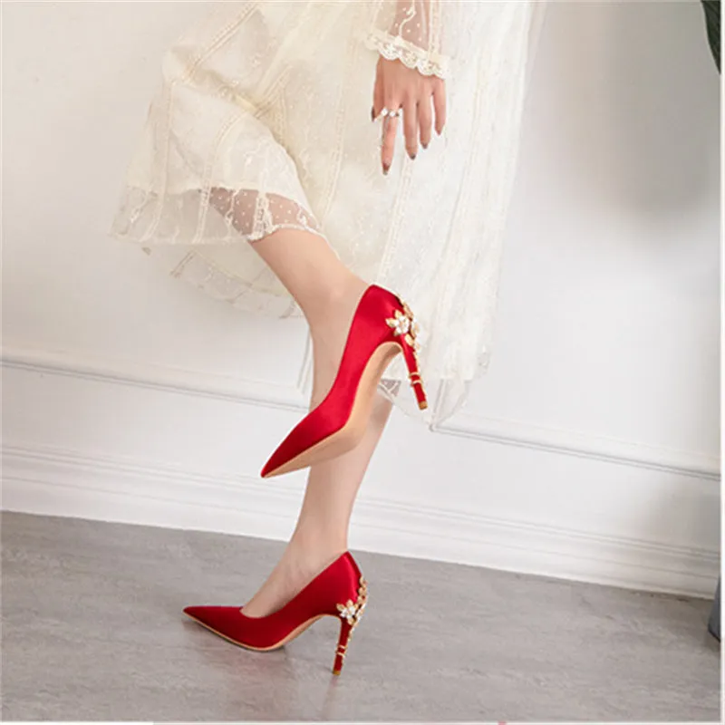 Women silk pointed toe metal flower decor stiletto high heels